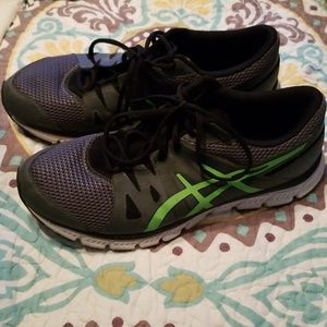 Men's Gel Trainer Asics In Great Used Condition